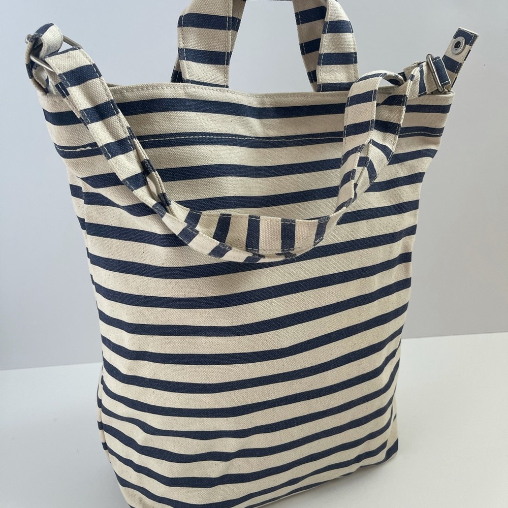 Baggu navy and white striped laptop bag